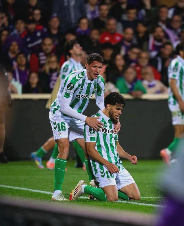 包含欧洲顶级联赛球队实力对比,谁将脱颖而出的词条 包含欧洲顶级联赛球队实力对比,谁将脱颖而出的词条