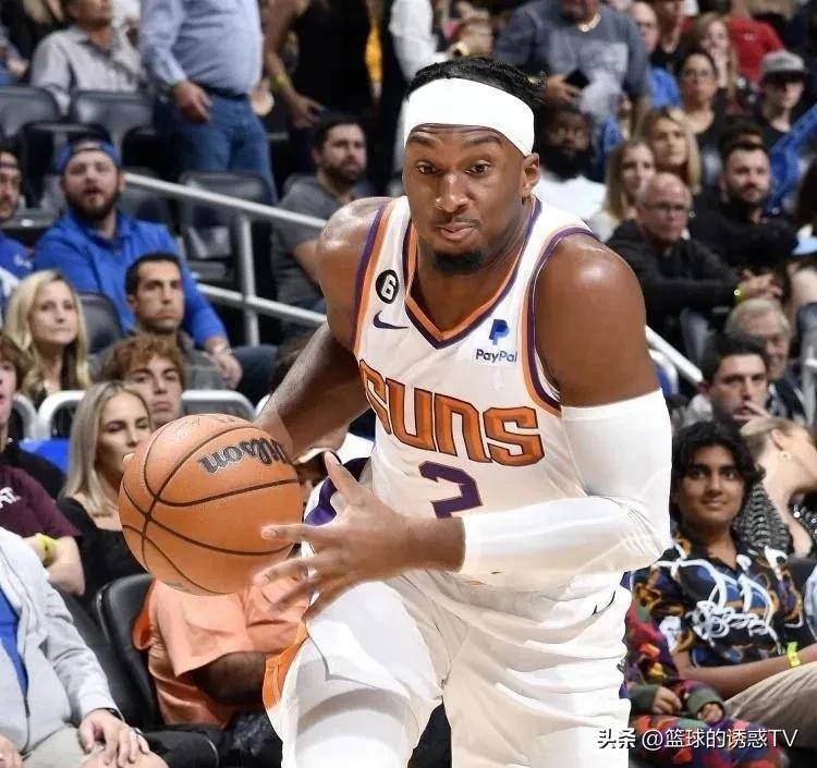 火箭队新援表现不俗带领球队连胜 火箭队新援表现不俗带领球队连胜