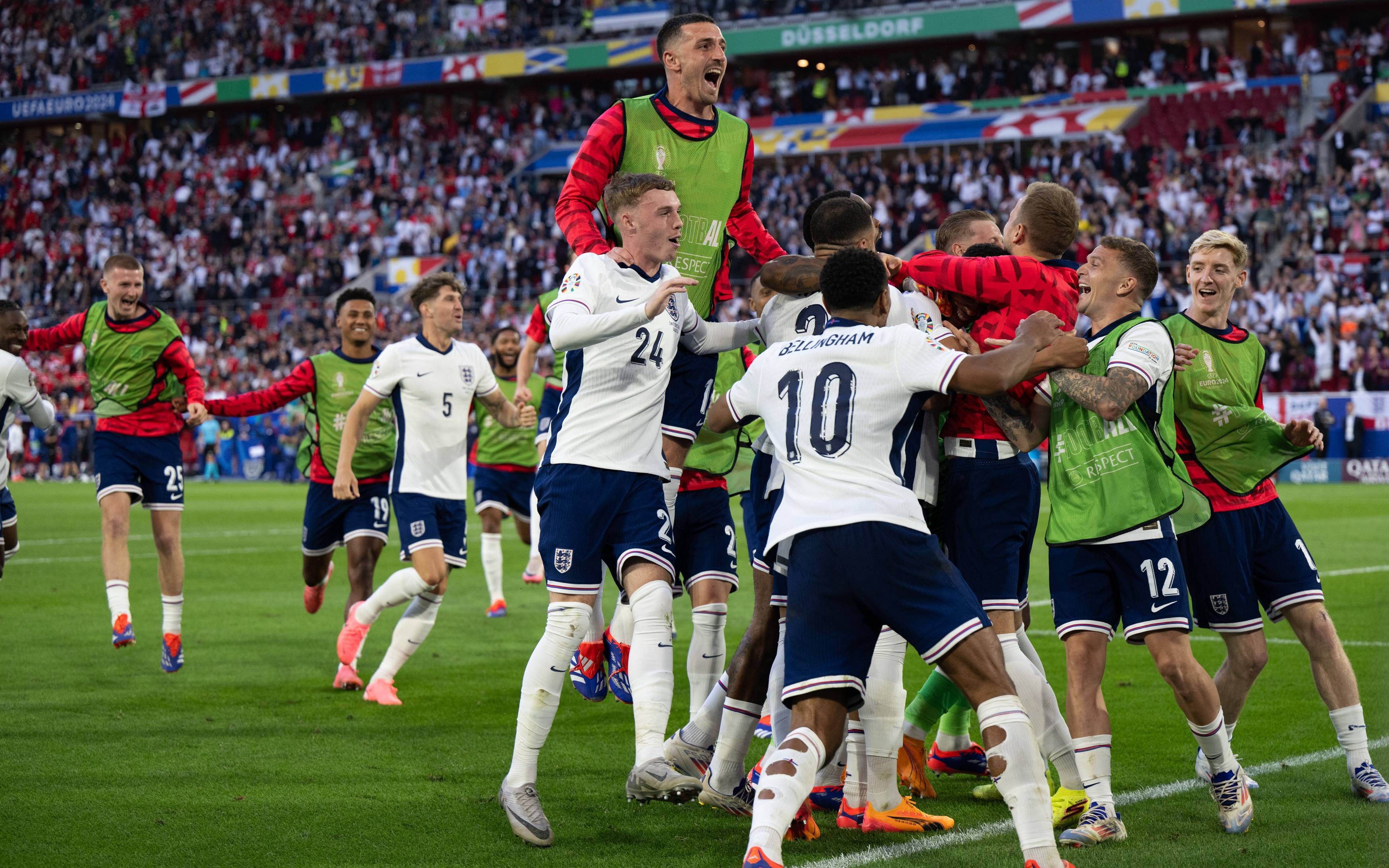 关于捷克战胜荷兰,成功晋级欧洲杯四强的信息 关于捷克战胜荷兰,成功晋级欧洲杯四强的信息