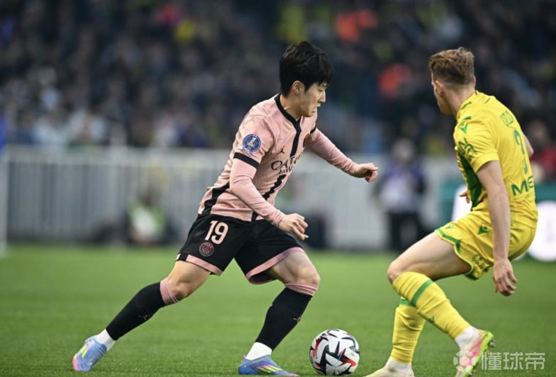 巴黎宣布年轻球员正式加入一线队,备战未来 巴黎宣布年轻球员正式加入一线队,备战未来