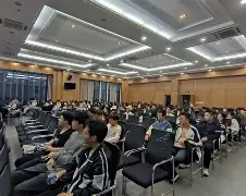 红白埃尔福特越战越勇,登顶德丙榜首的简单介绍 红白埃尔福特越战越勇,登顶德丙榜首的简单介绍