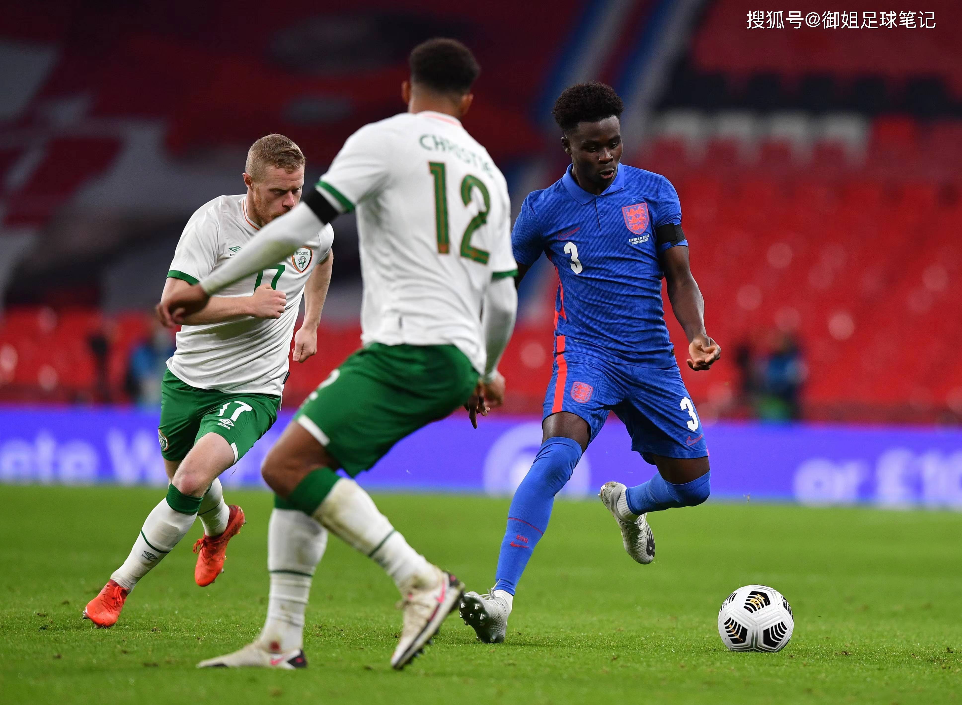 荷兰球员在欧预赛中锋芒毕露