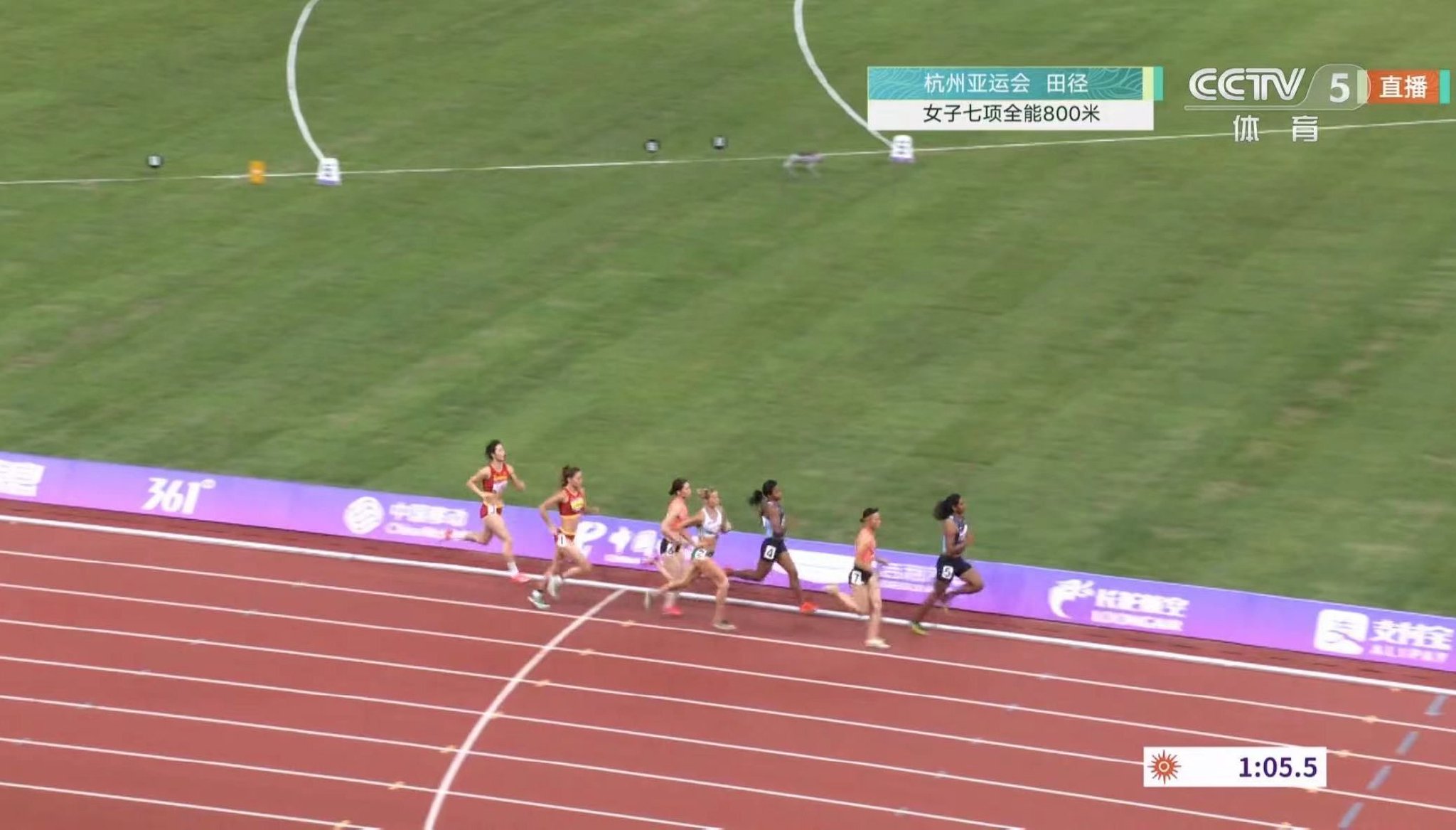 FBsports-荷兰田径选手以全能表现夺金