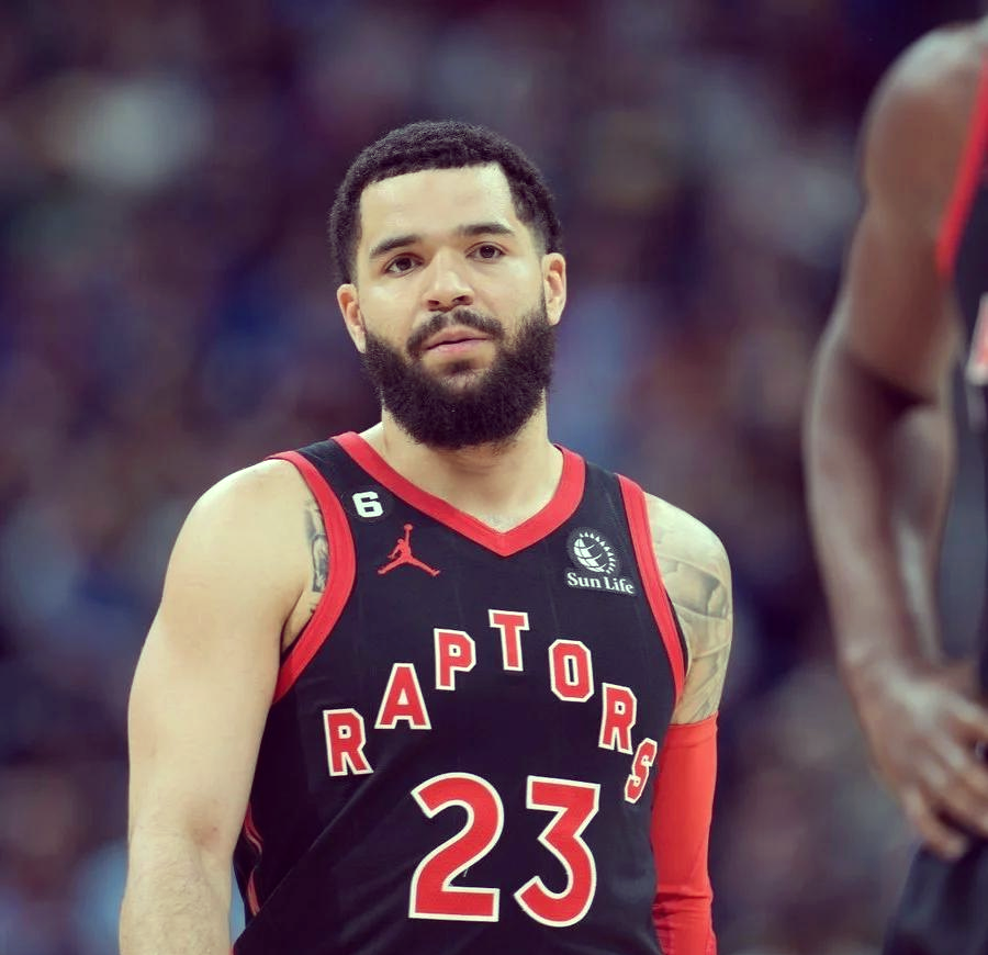 FB体育APP-猛龙客场击败骑士，西亚卡姆连砍40+大号的简单介绍