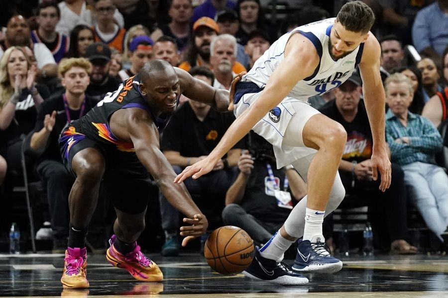 FB体育在线-小牛客场大胜太阳，喜迎四连胜！