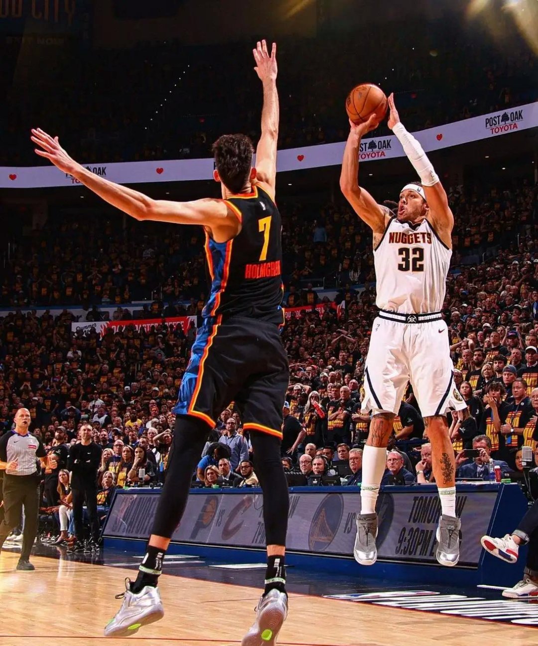 掘金战胜雷霆,保持高位稳定 掘金战胜雷霆,保持高位稳定