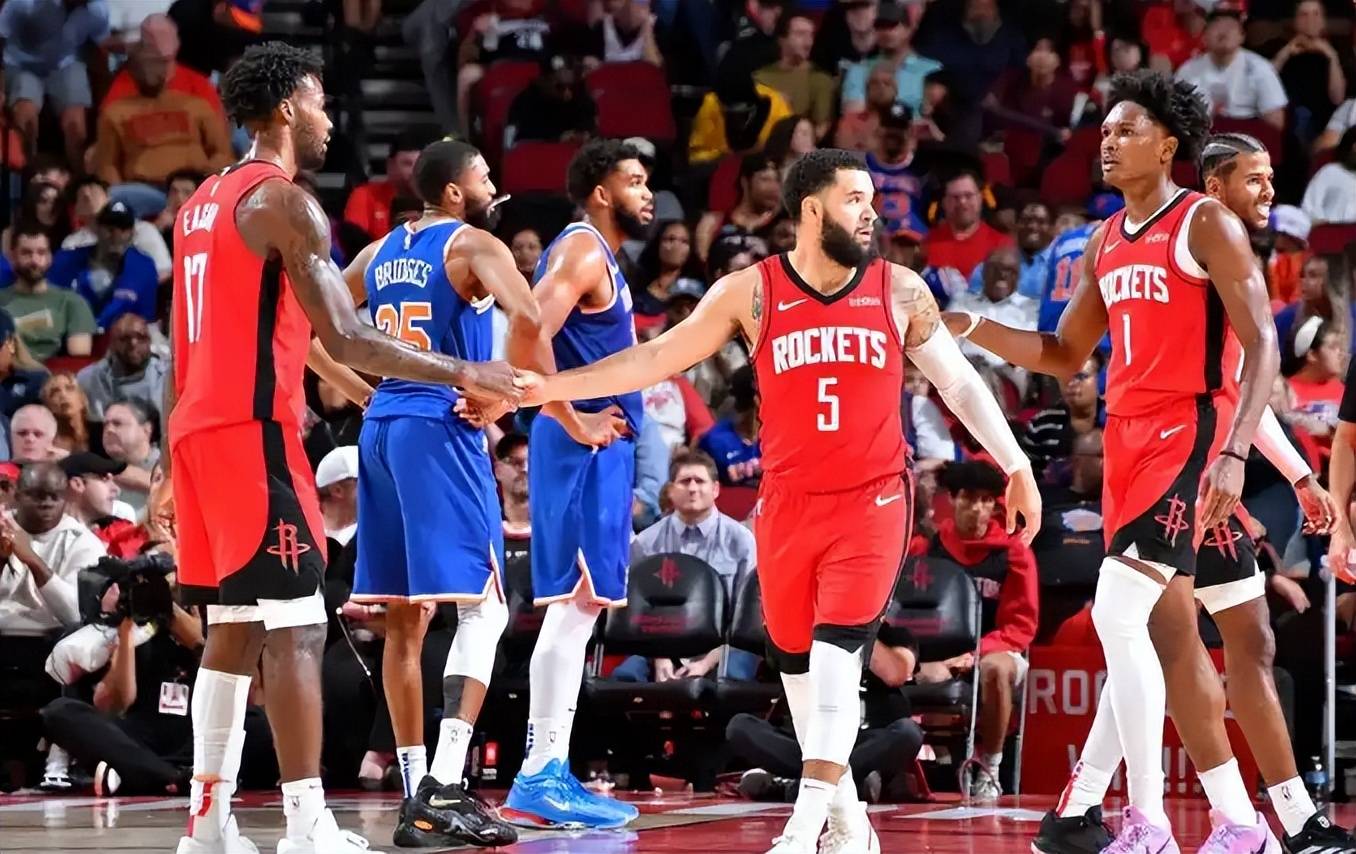 火箭战胜鹈鹕,保持连胜 火箭战胜鹈鹕,保持连胜