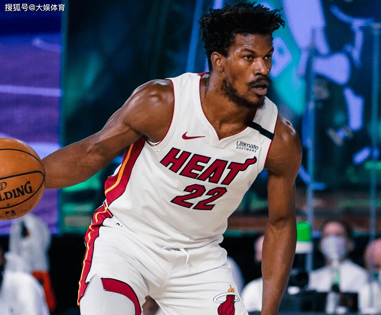 热火27分逆转太阳，豪取五连胜